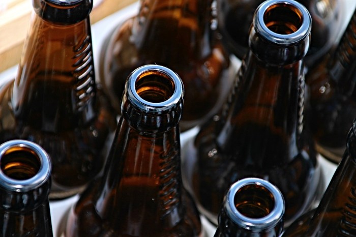 beer-bottles-3151245_1280